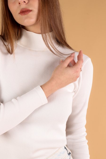 Водолазка молочная флис