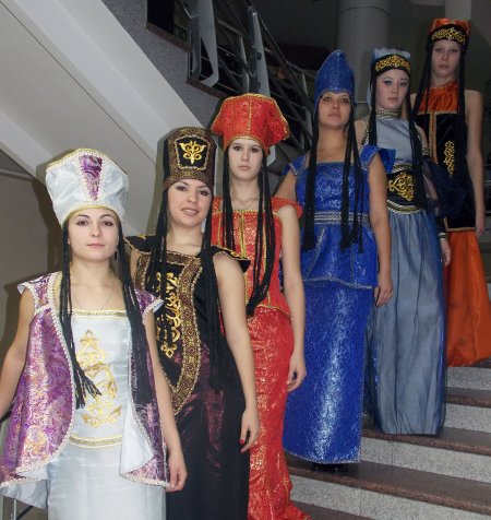 Сценические национальные костюмы Хакасия