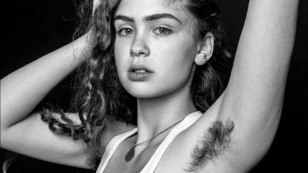 Женщины с волосатыми подмышками