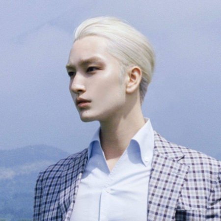 Саша Смирнов альбинос