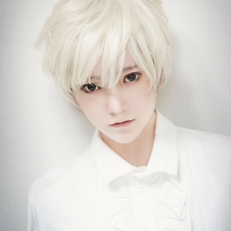 Белые волосы у парней