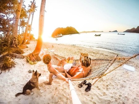 Девушка отдыхает