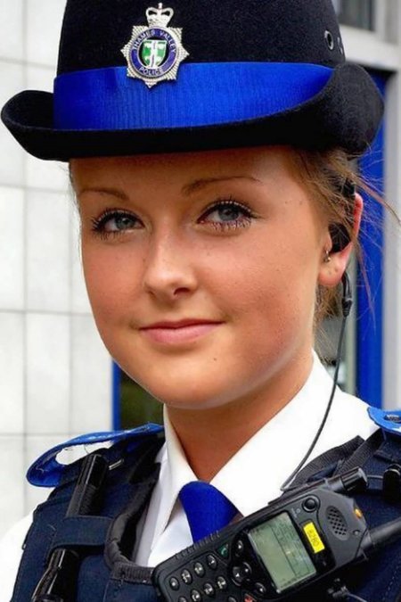 Красивая форма полиции