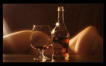 С днём рождения мужчине открытки с коньяком