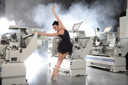 Станок на заводе