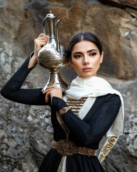 Лейла Сайар черкешенка