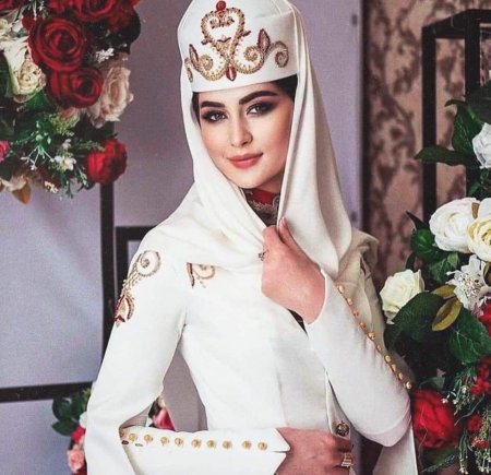 Алия Аль-Хусейн черкешенка