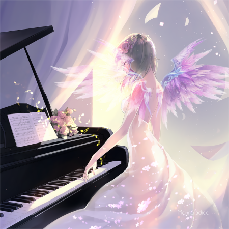 Девушка за роялем