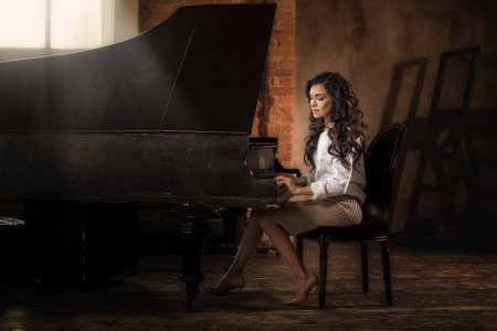 Нина Кавтарадзе пианистка