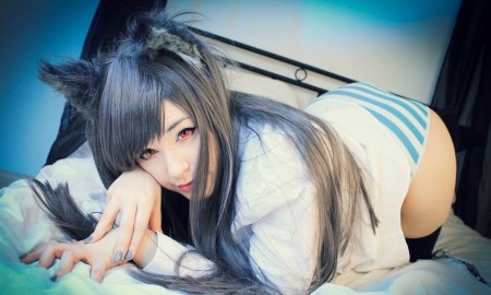 Девушка с кошачьими ушками