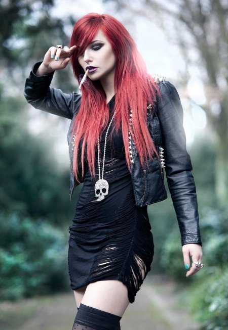 Неформальная девочка