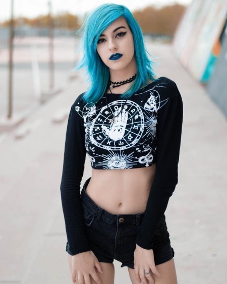 Эшли Пирс неформалка