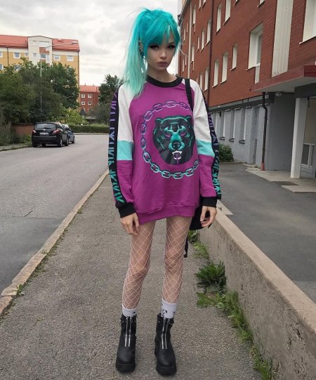 Девушка неформалка