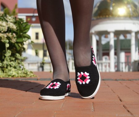 Балетки на ноге