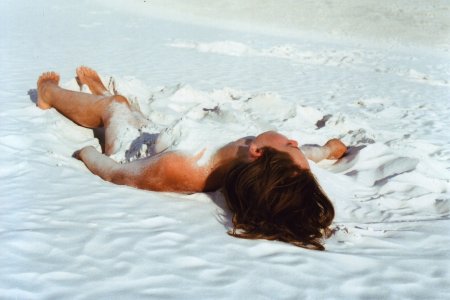 Виталина и Эвелина закаляются зимой