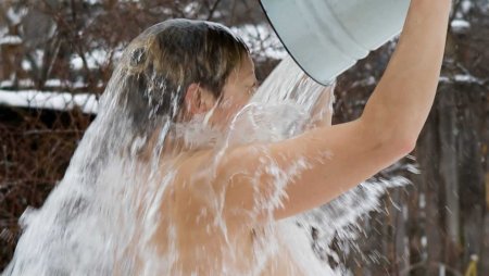 Обливание водой закаливание