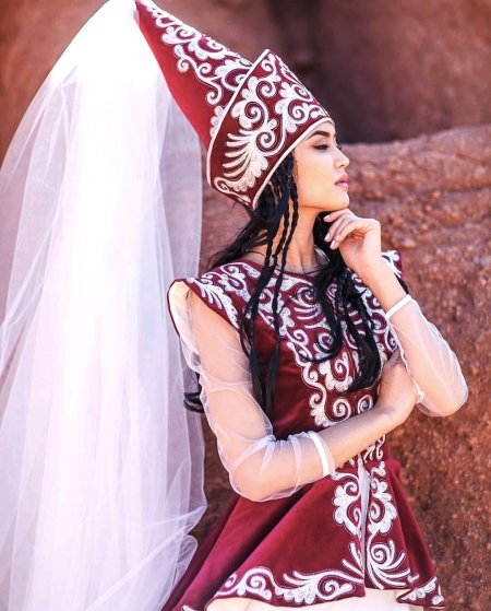 Жаны келиндерге койноктор