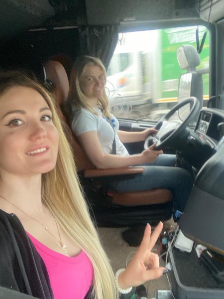 Автоблогер Анна Салтыкова