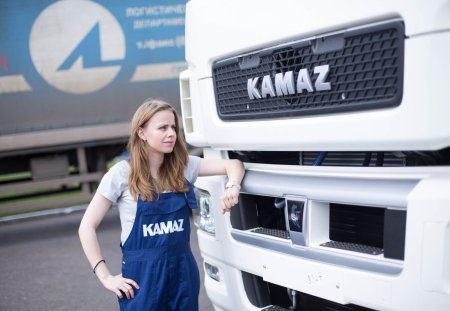 Татьяна Хусяинова камазистка