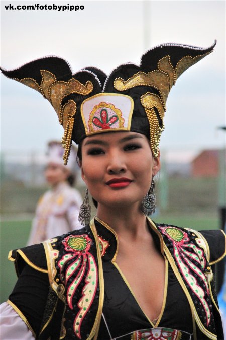 Калмыцкий национальный головной убор