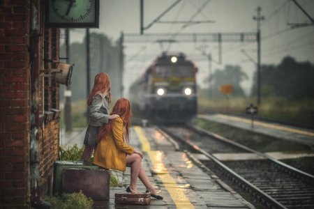 Провожать поезд