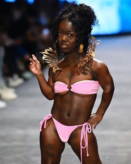 Темнокожие модели