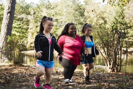 Низкорослые девушки