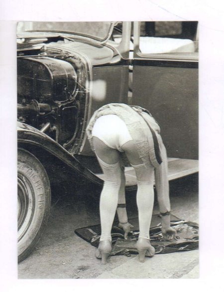 Оттопыренные попы ретро