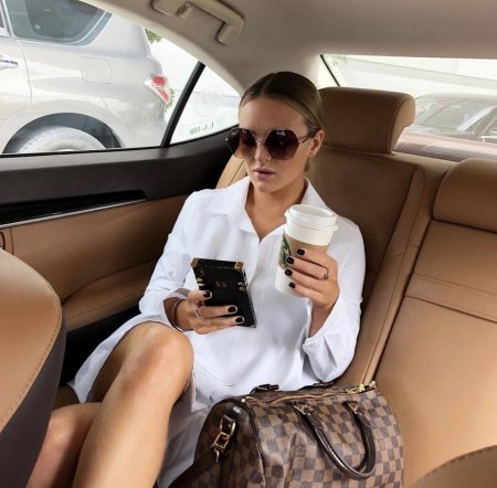 Атрибуты роскошной жизни