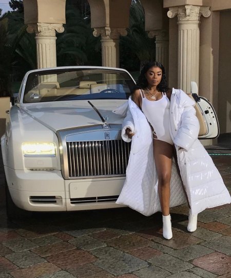 Красивые богатые девушки