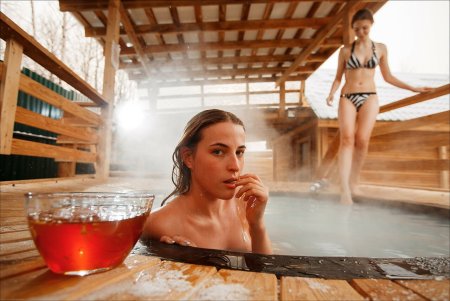 Девушка в бананом чане