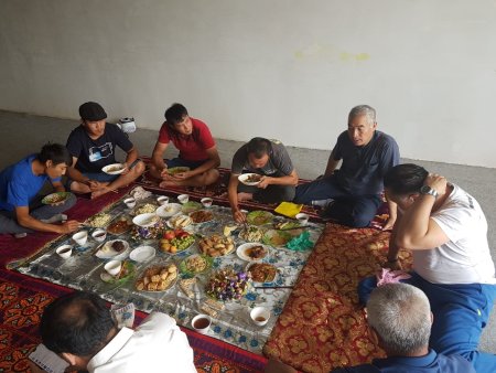 Застолье дунган