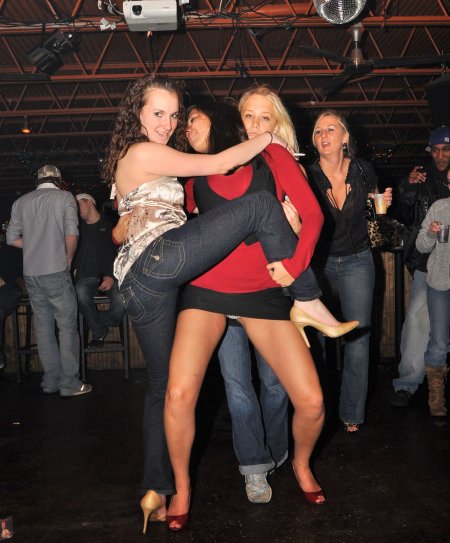 Под платьем на корпоративе