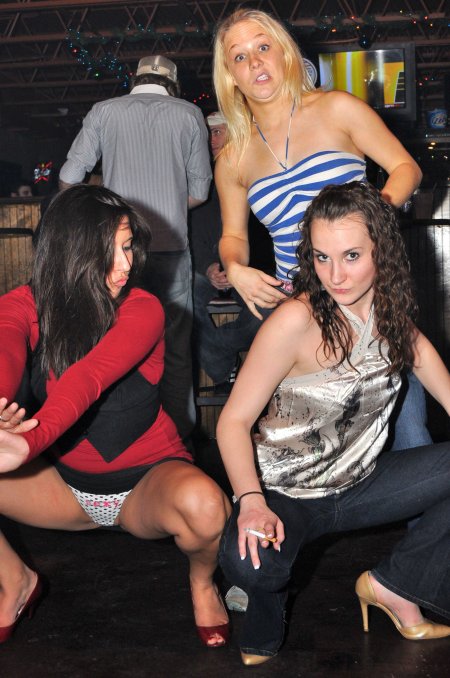 Девушки на корпоративн