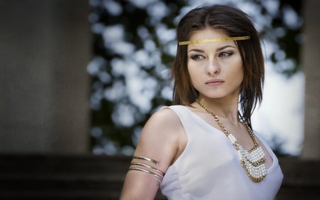 Андри КАРАТОНИ