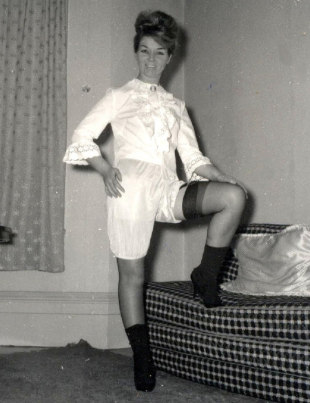 Женщины в рейтузах