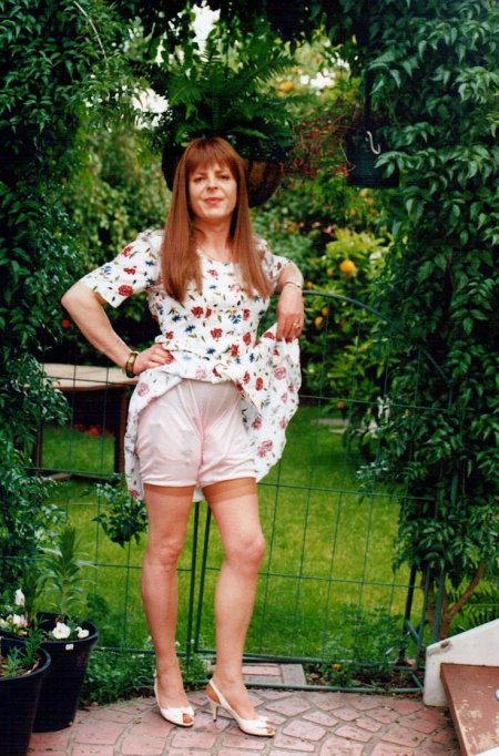 Ева Эден панталоны