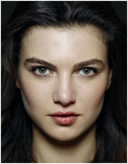 Женское лицо