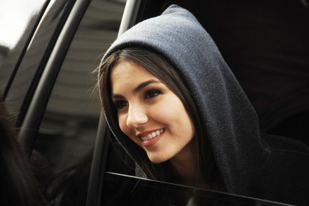 Виктория Джастис красивая