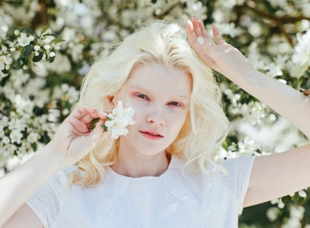 Знаменитости альбиносы