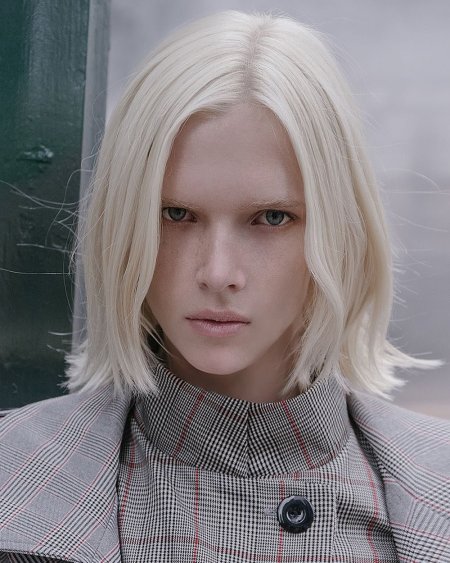 Диана Никитина модель альбинос