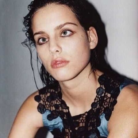 Девушки с косоглазием