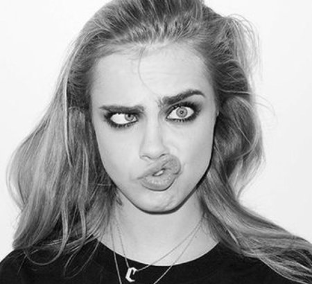 Кара делевинь гримасы