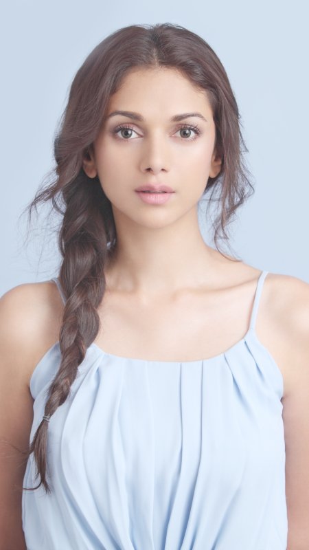 Адити РАО Хидари в бикини