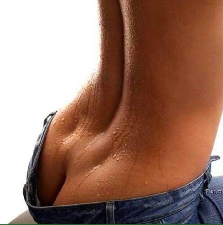 Ямочки на пояснице