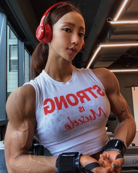 SEO Lee Jin Fitness model