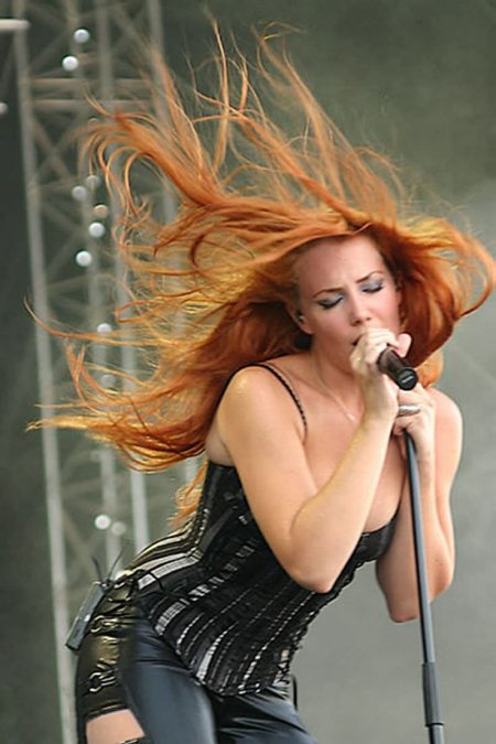 Simone Simons Epica