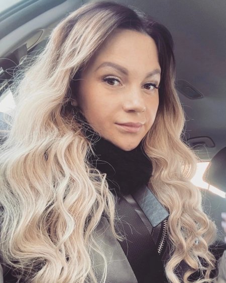 Красива девушка