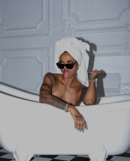 Камила Смогулецка onlyfans