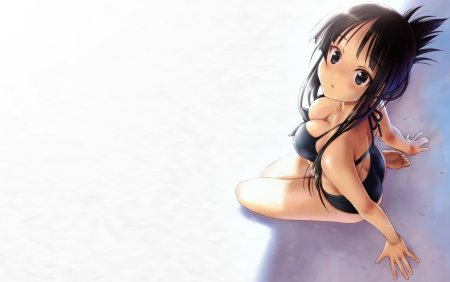 Мио Акияма в купальнике